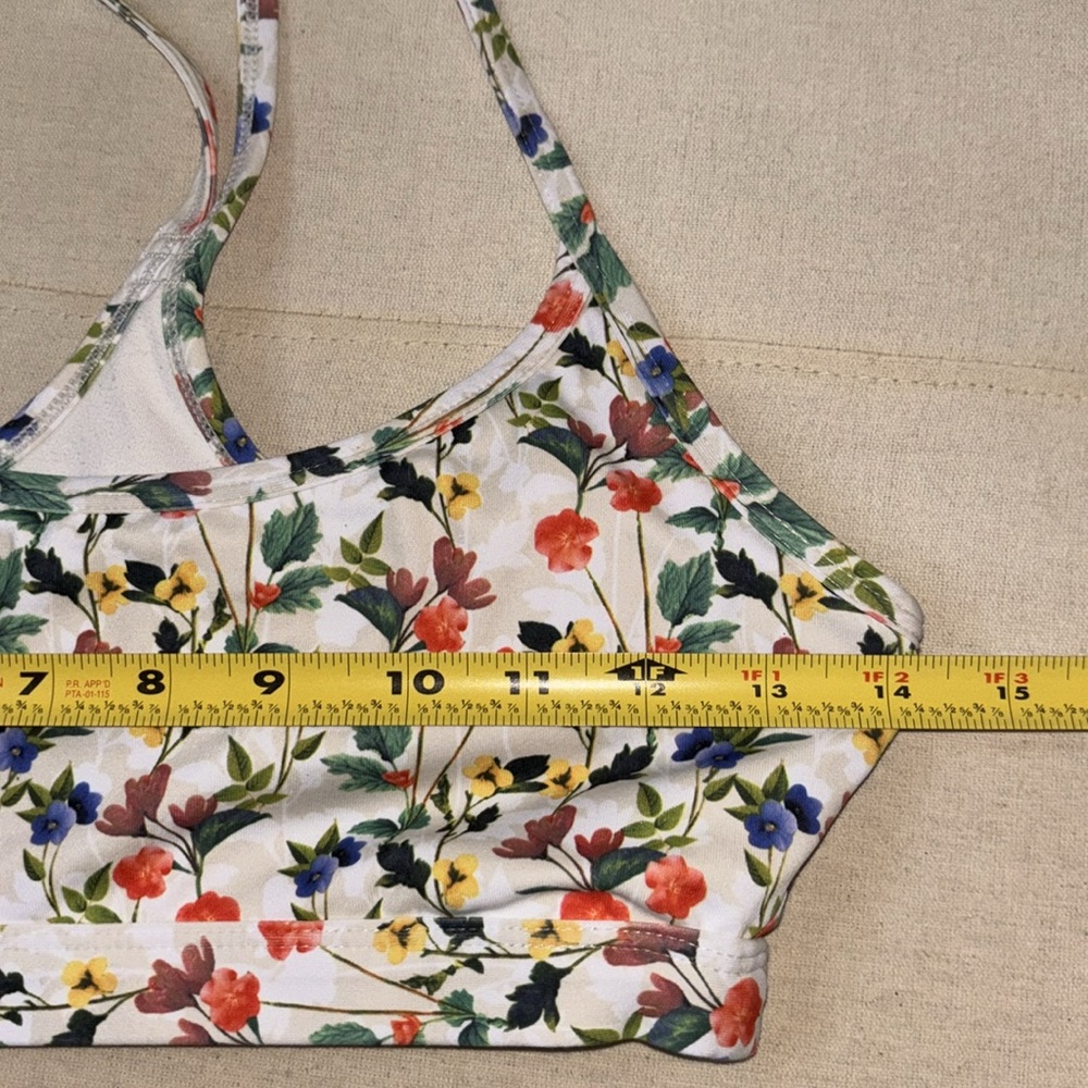 Fabletics Poppy Field Ivory XS Racerback, Seamless Sports Bra - Picture 10 of 15